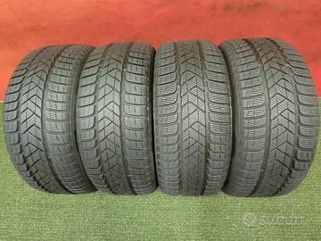 215 45 17 Gomme Invernali 80-90% Pirelli 215 45R17