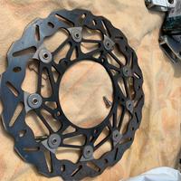 DISCHI FRENO ANTERIORI BRAKING PER YAMAHA R6