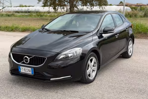 Volvo V40 2.0 diesel 2019 D2 R-design