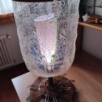 LAMPADA ARTISTICA CON MATERIALI DI RECUPERO