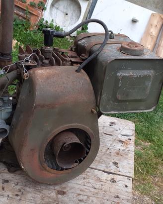  piccolo motore  militare Briggs & Stratton 