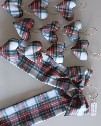 Decorazioni natalizie tartan fiocco e 10 cuoricini