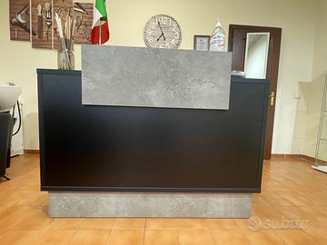 Desk per negozio