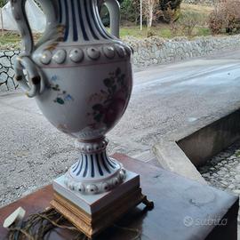 Lampada in porcellana