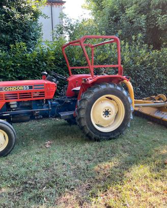 Trattore agricolo