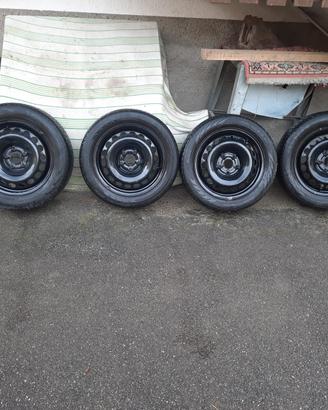 Gomme invernali con cerchio in ferro