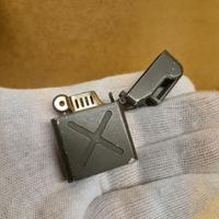 accendino a benzina Jerrican