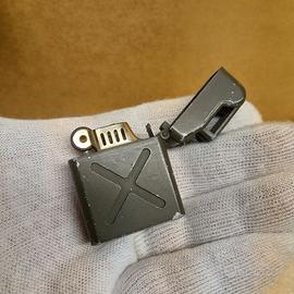 accendino a benzina Jerrican