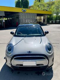 Mini Cooper 1.5 100kw 136cv