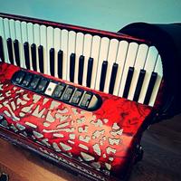 Fisarmonica Mengascini 4/5 -120 bassi - 9 voci al 