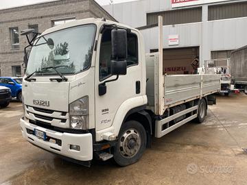 Isuzu