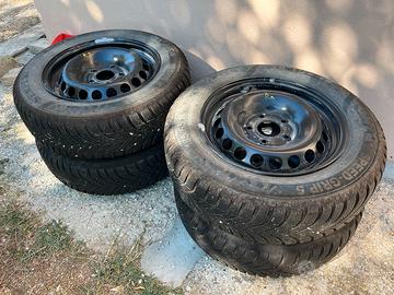 Ruote invernali complete 185/65 R15 92T XL EVc