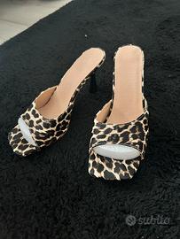 scarpe leopardata, tacco lucido 9cm, nuove. Tg 38.