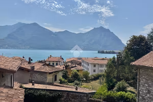 MONOLOCALE A LOVERE