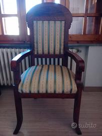 2 poltrone in stile antico