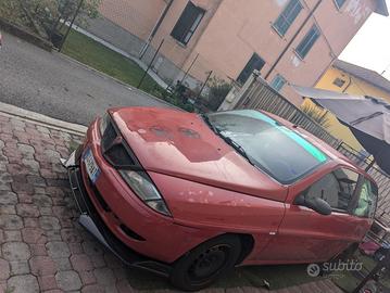 Lancia Y per neopatentati marciante e funzionante