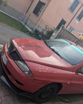Lancia Y per neopatentati marciante e funzionante