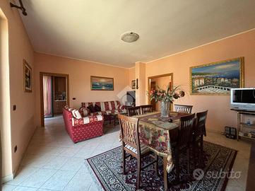 4 LOCALI A CASTELLALTO