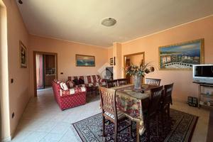 4 LOCALI A CASTELLALTO