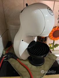 Macchina caffè dolce gusto