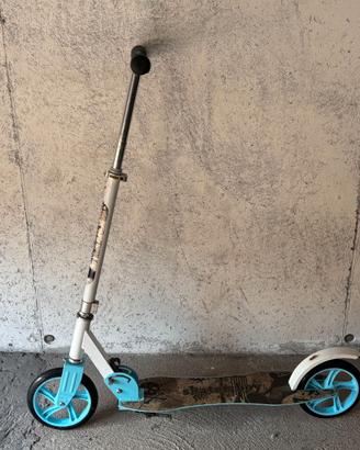 Monopattino Skater Boy, ruote grandi, pieghevole