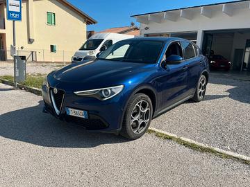 Alfa Romeo Stelvio 2.2 Turbodiesel 210 CV AT8 Q4 E