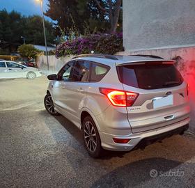 ford kuga 2017  