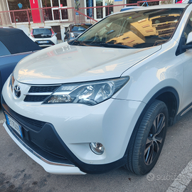 Toyota Rav 4 2015