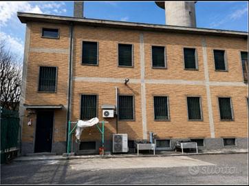 Immobile di 3350 m² a Alpignano