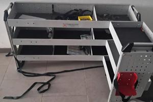 Scaffale per furgone