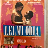 Film DVD "Lei mi odia"