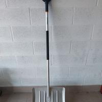 Pala per neve in alluminio