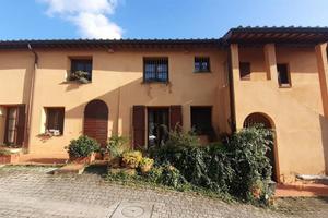 Immobile in asta di 120 m² con più di 5 locali a S