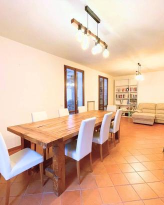 Villetta a schiera di 217 m² con 5 locali a Sasso 
