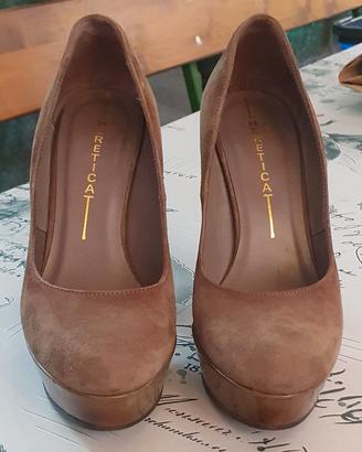 Scarpe da donna con zeppa