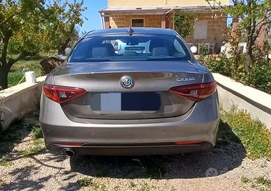 Alfa romeo Giulia anno 2019