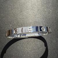 Bracciale modello luxury di Cartier