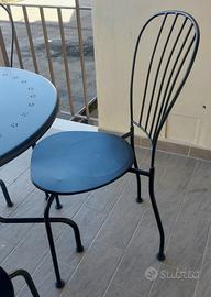 Piccolo set da tavolo con 4 sedie da terrazza in f