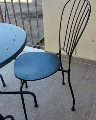 Piccolo set da tavolo con 4 sedie da terrazza in f