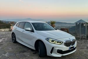 BMW Serie 1 F40 116 d anno 2019