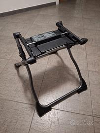Peg Perego stand bassinet 