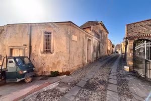Casa indipendente con doppio accesso – Sardara