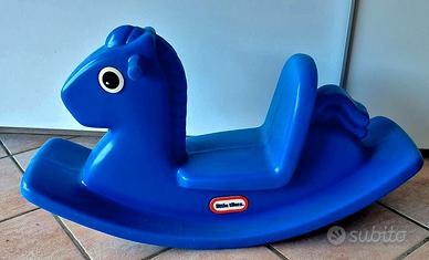 Cavallo a dondolo e triciclo