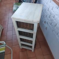 cassettiera legno e vimini