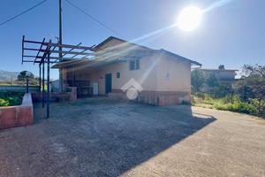 VILLA SINGOLA A PARTINICO