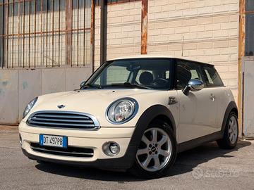 Mini 1.4 16V One Chili