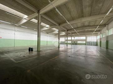 CAPANNONE A QUATTRO CASTELLA