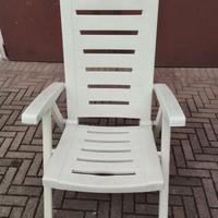 SEDIA  SDRAIO. X  GIARDINO. o MARE.