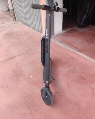 Monopattino ninebot scooter e45e