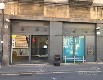 Via Umberto interessante bottega mq. 145 - 3 luci